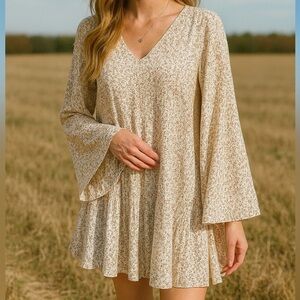 Lulus Ivory Floral Print Pleated Swing Lined Mini Dress Size Small Renaissance